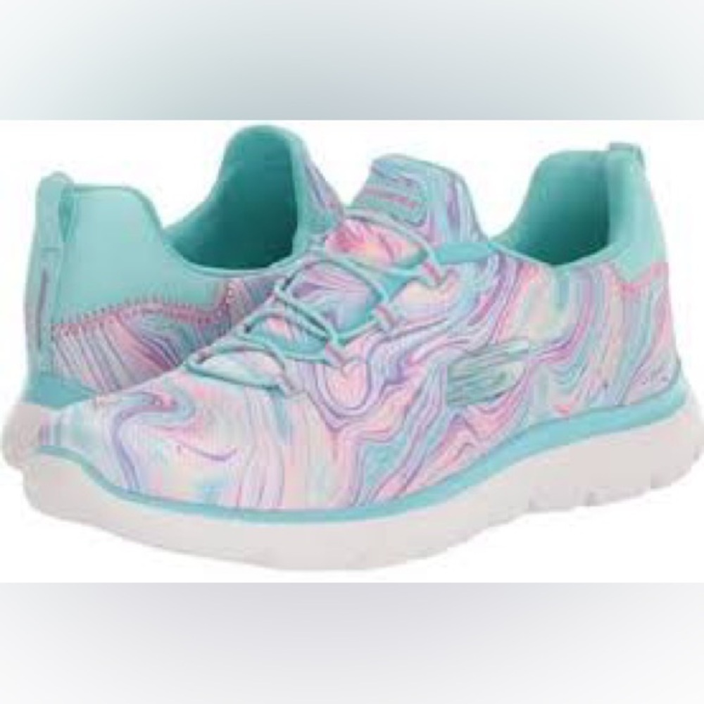 Women’s Size 7.5 Sketchers Summits - Brilliant Dreamer sneakers